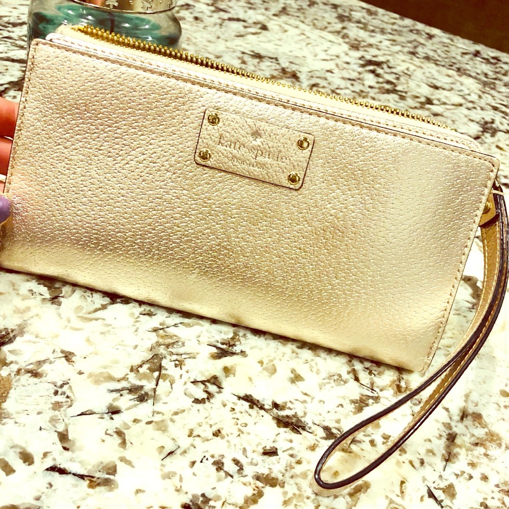 Kate Spade ♠️Wristlet / Wallet